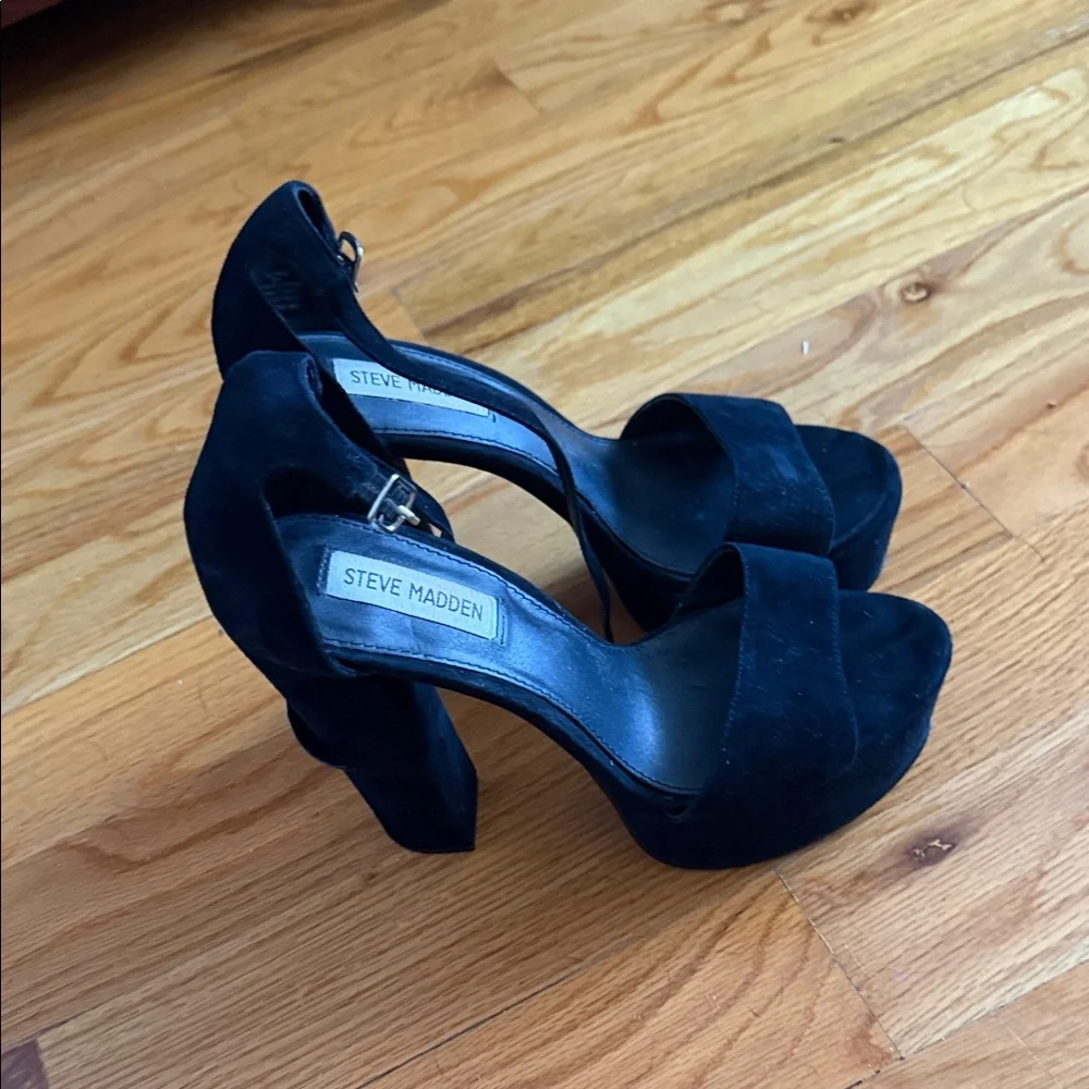 Steve Madden Black Suede Platform Block Heel Sandals